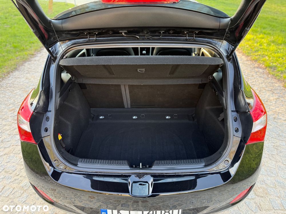 Hyundai i30 1.4 Fifa World Cup Edition - 19