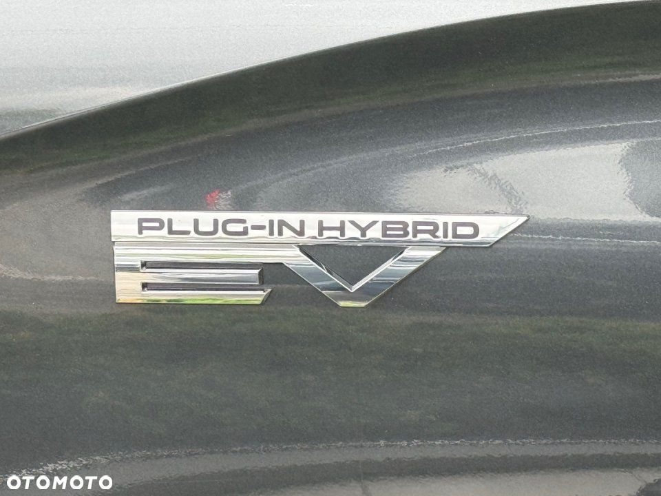Mitsubishi Outlander - 10
