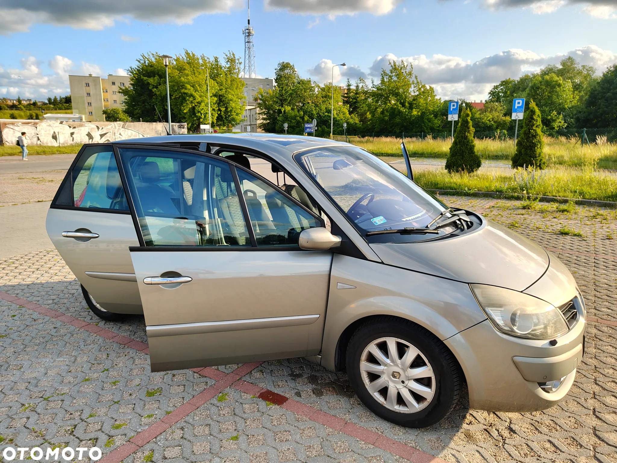 Renault Scenic 2.0 dCi Expression - 19