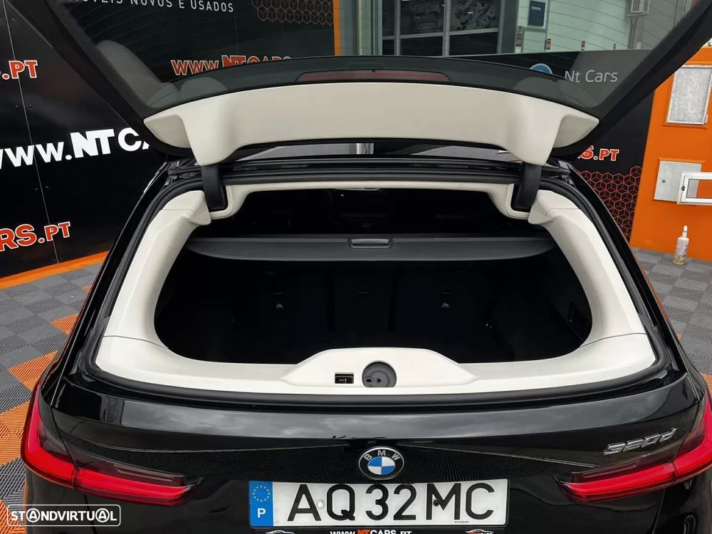 BMW 320 d Auto - 23