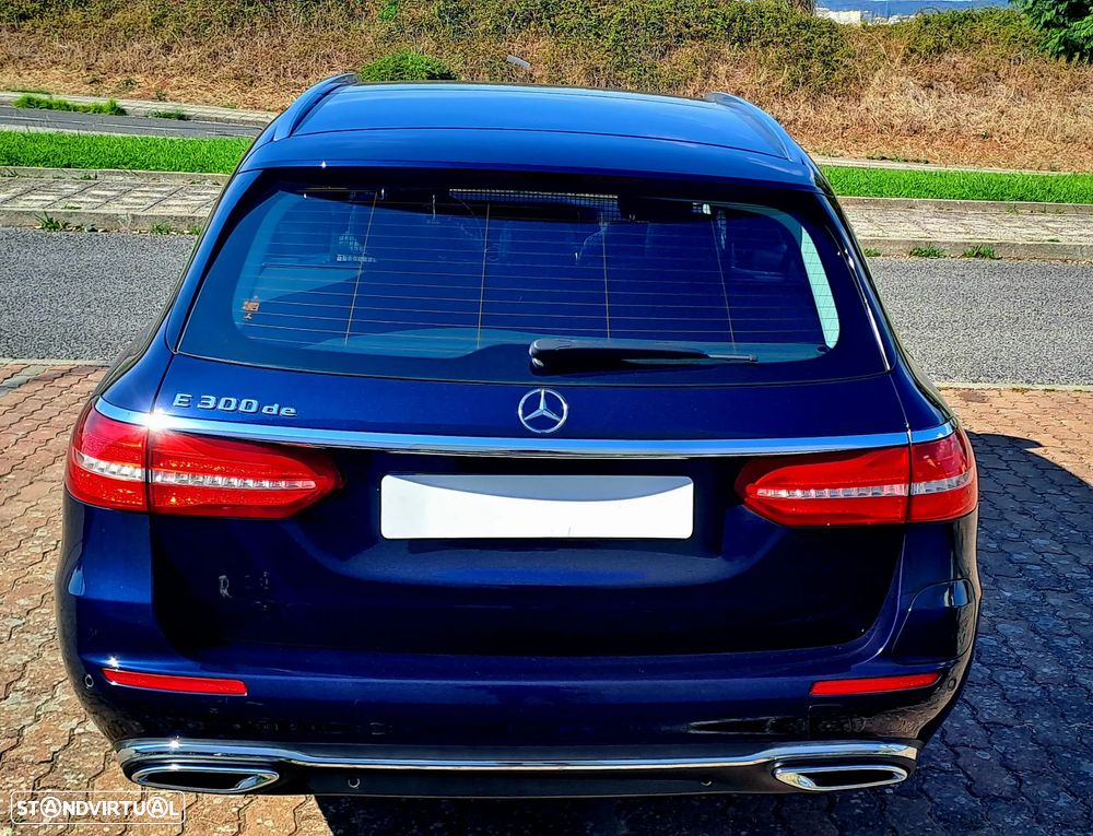 Mercedes-Benz E 300 Bluetec Hybrid Avantgarde - 11
