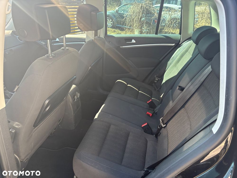 Volkswagen Tiguan 2.0 TDI SCR BlueMotion Technology Sport & Style - 13