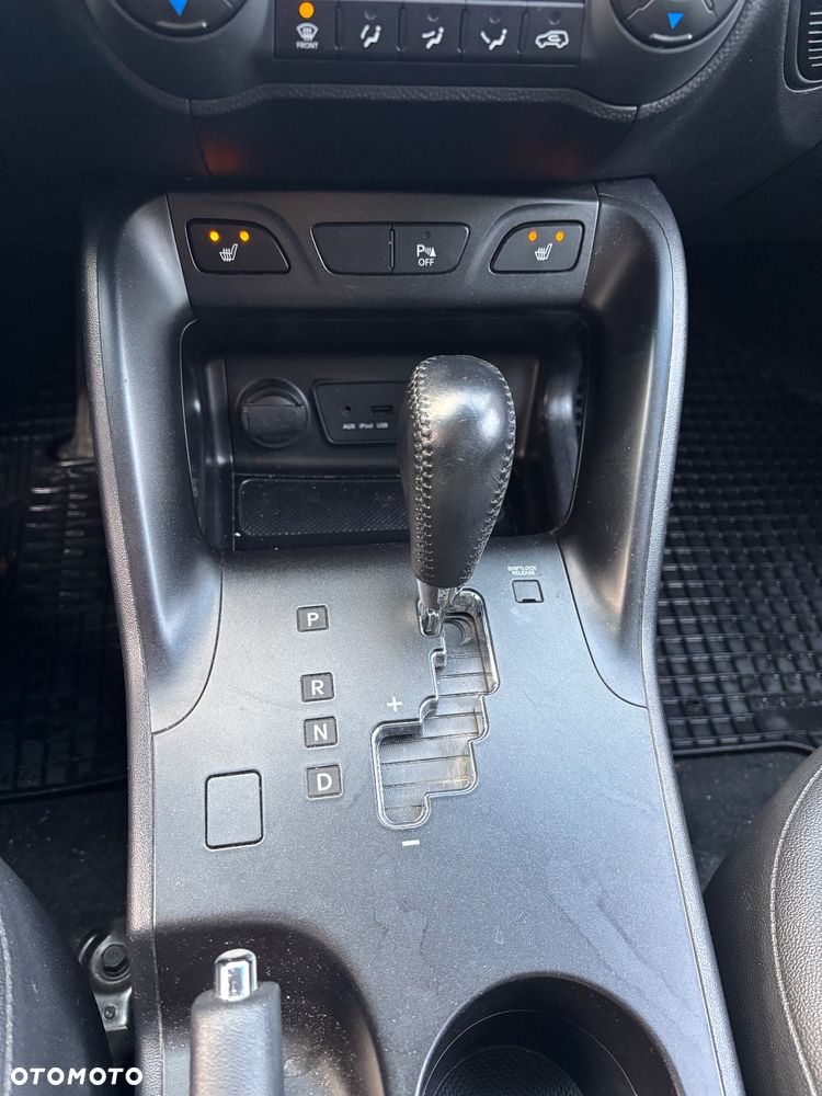 Hyundai ix35 2.0 GDI Premium 2WD - 27