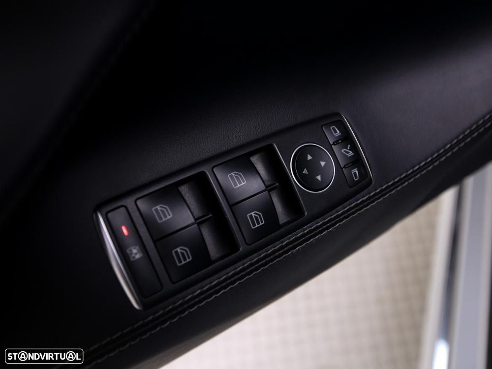 Tesla Model S Performance Ludicrous AWD - 17