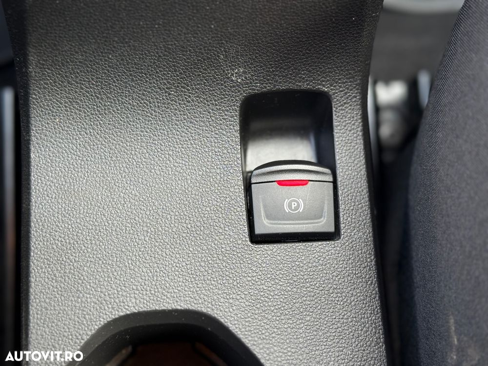Dacia Logan TCe 90 MT5 Comfort - 12