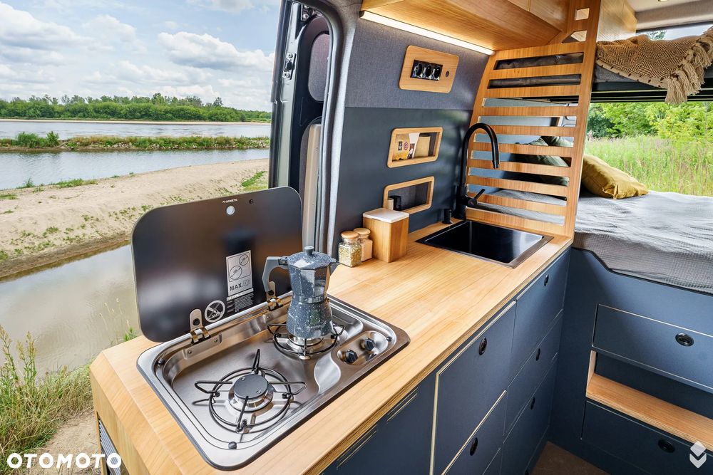 Dodge Ram Promaster - 11