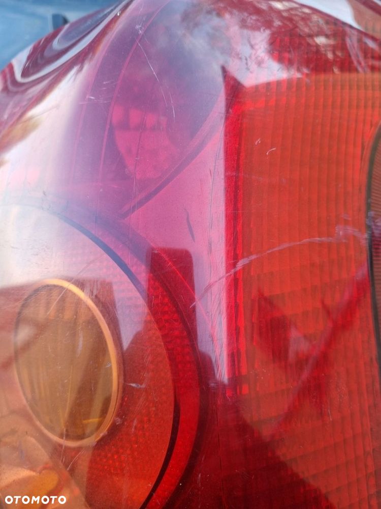 TOYOTA AVENSIS II T25 03-09 KOMBI LAMPA PRAWY TYŁ PRAWA TYLNA PT EU * - 4