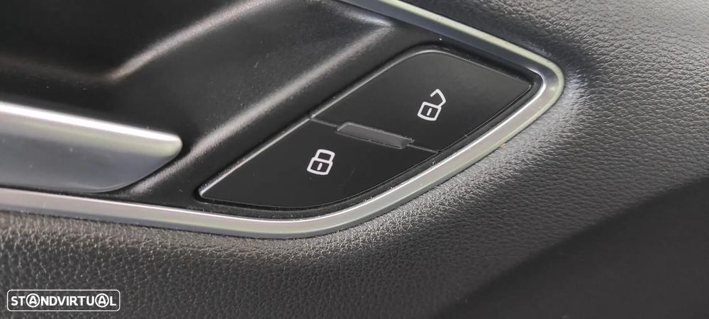 Audi S3 Sportback 2.0 TFSi quattro S tronic - 54