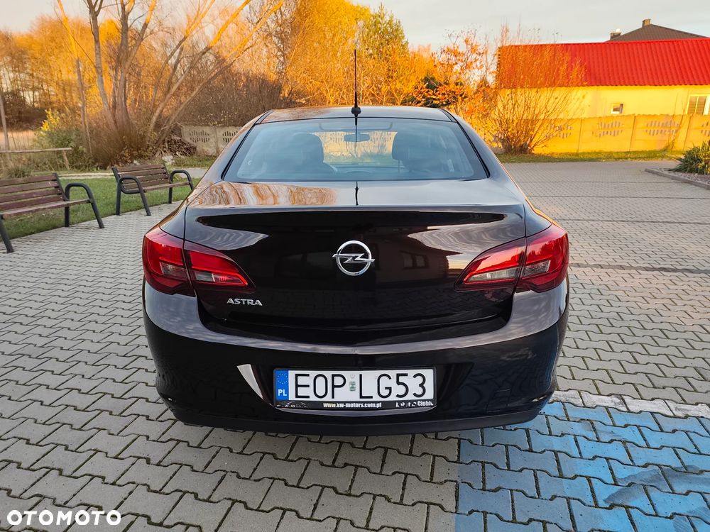 Opel Astra - 4