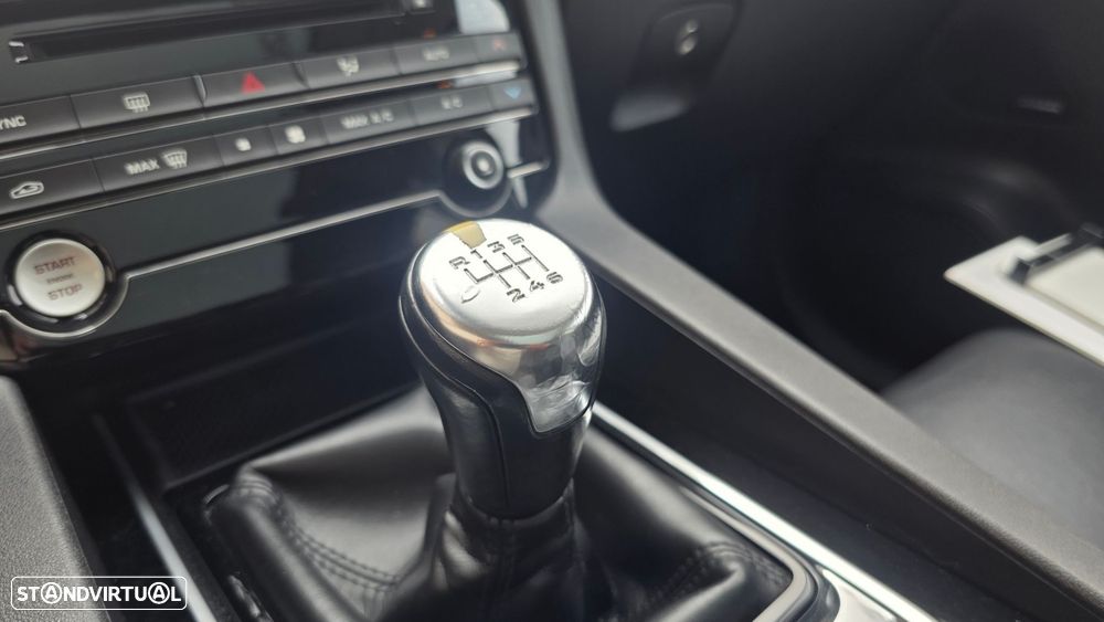 Jaguar F-Pace 20d AWD Prestige - 42