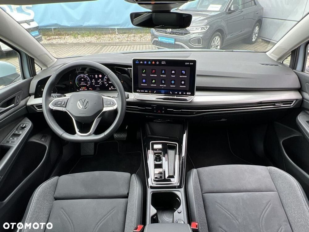 Volkswagen Golf 1.5 TSI EHybrid PHEV 150kW Style DSG - 11