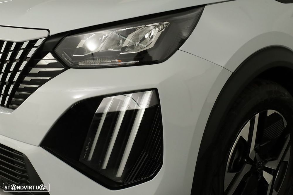 Peugeot 2008 1.2 PureTech Allure EAT8 - 6