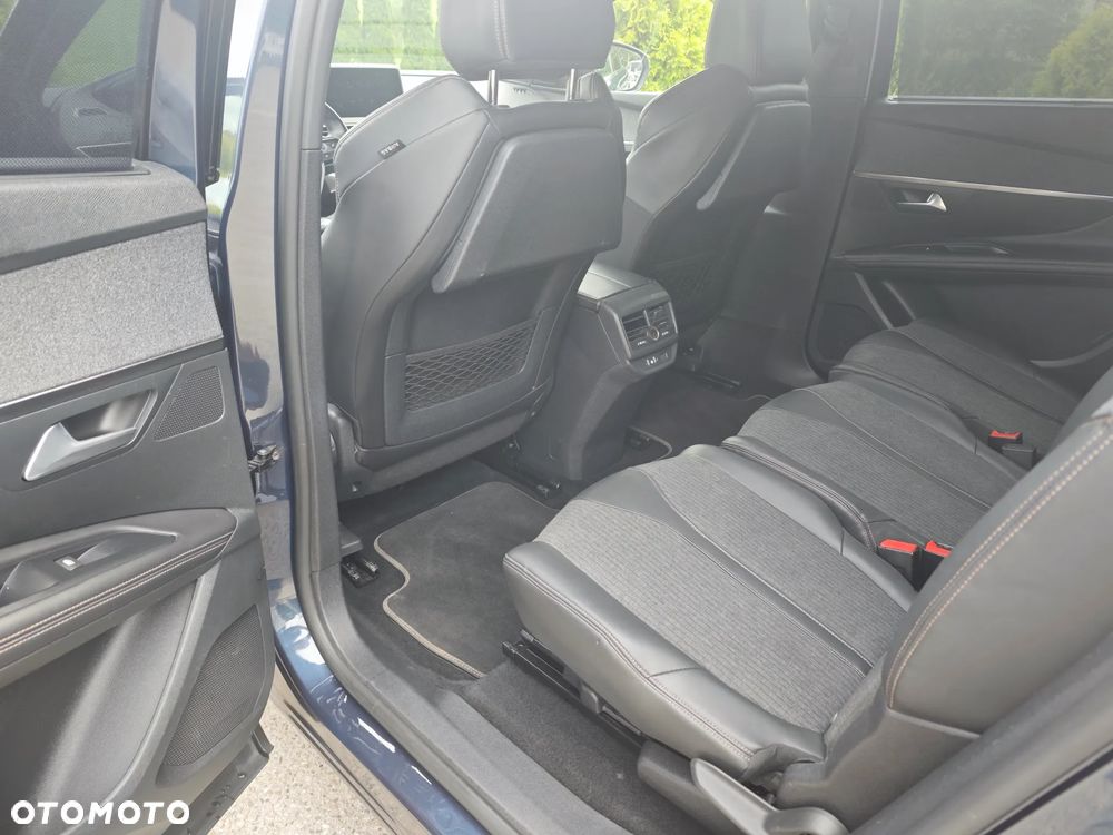 Peugeot 5008 - 13