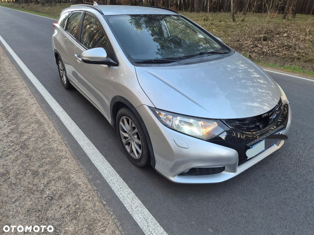 Honda Civic 1.6 i-DTEC Lifestyle Black Edition - 1