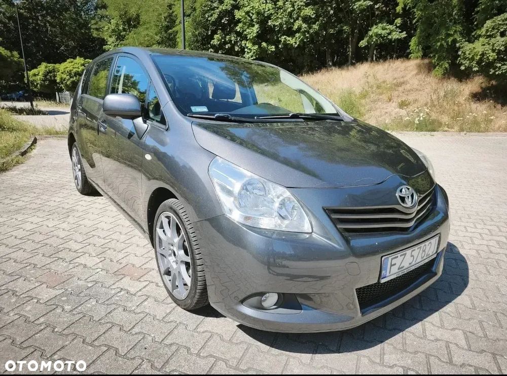 Toyota Verso 2.0 D-4D Luna 7os - 1