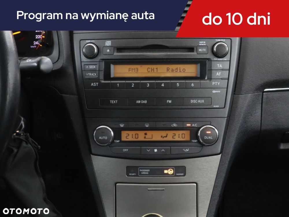 Toyota Avensis - 15