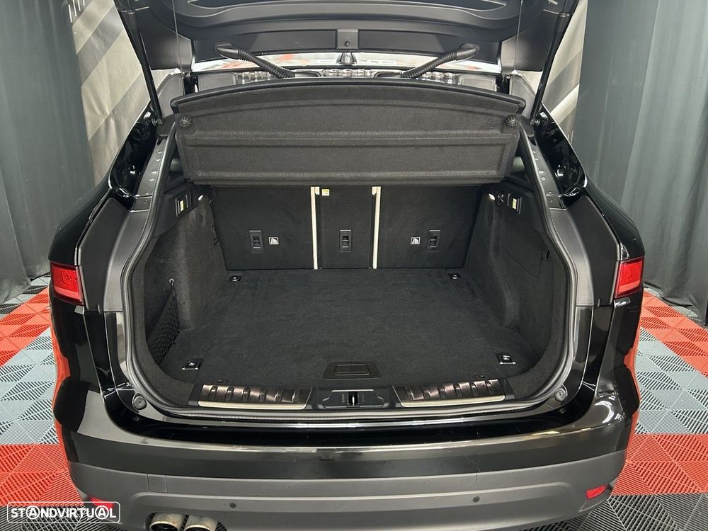 Jaguar F-Pace 2.0 i4D Portfolio Aut. - 8