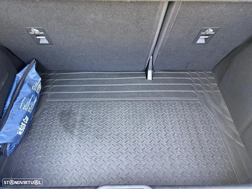 Ford Fiesta 1.0 EcoBoost ST-Line - 29