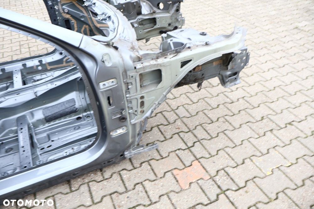 VOLVO S90 II ĆWIARTKA PRAWA PRZÓD 714