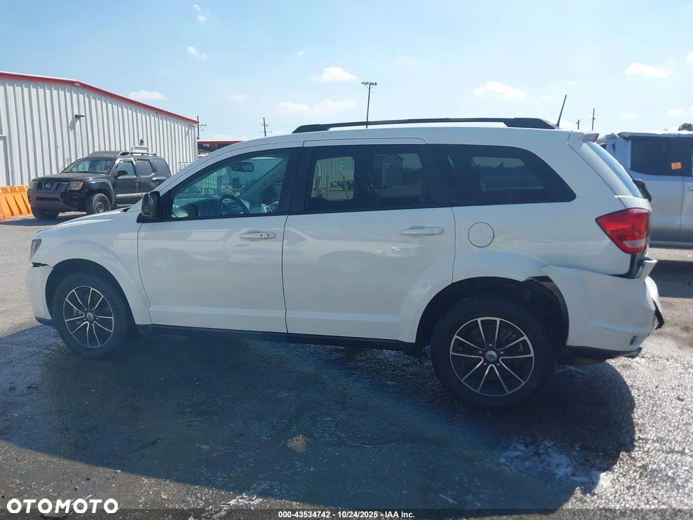 Dodge Journey - 14