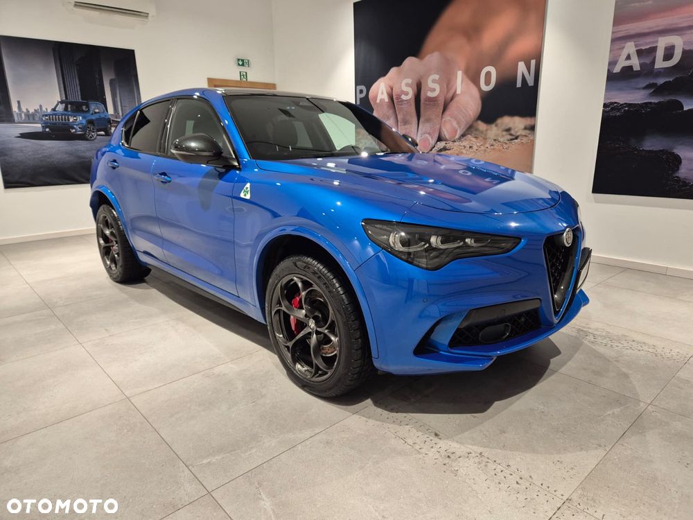 Alfa Romeo Stelvio - 24