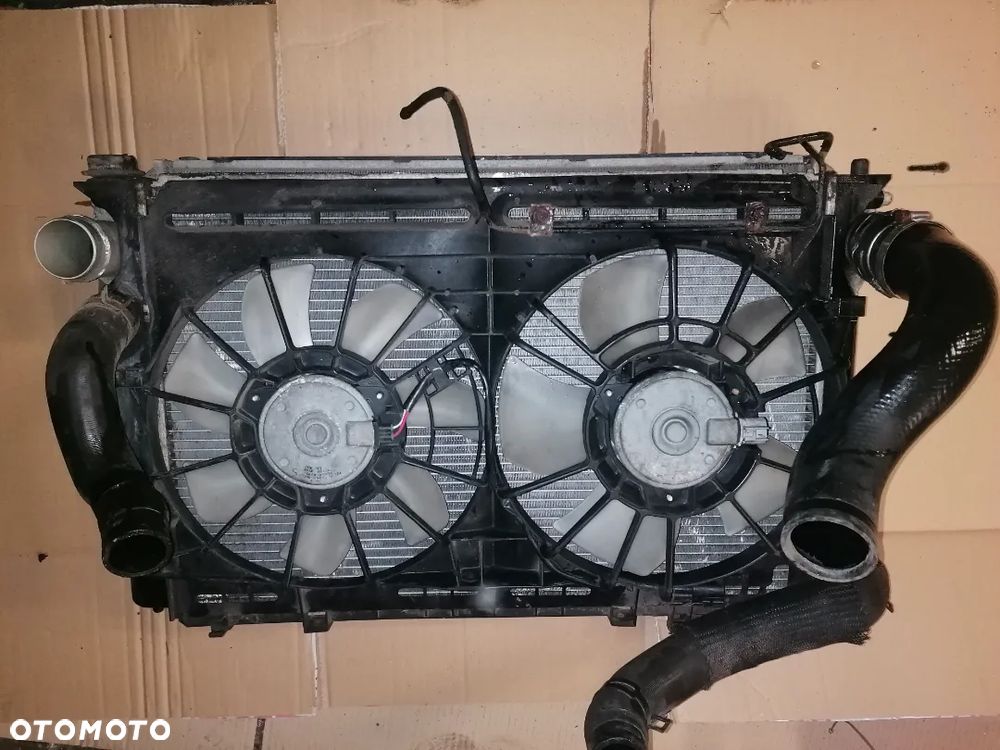 CHLODNICA WODY KLIMATYZACJI AVENSIS T25 2.2 D-CAT DCAT - 1