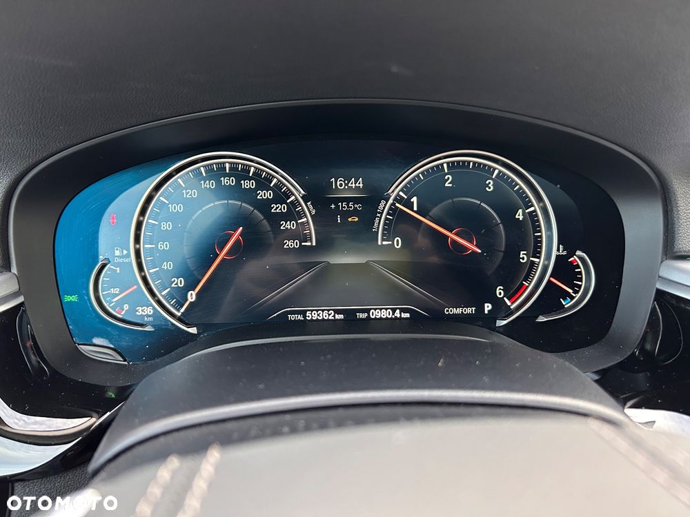 BMW Seria 5 520d xDrive Business Edition sport - 35
