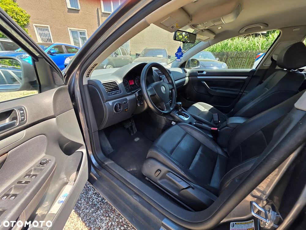 Volkswagen Jetta - 10