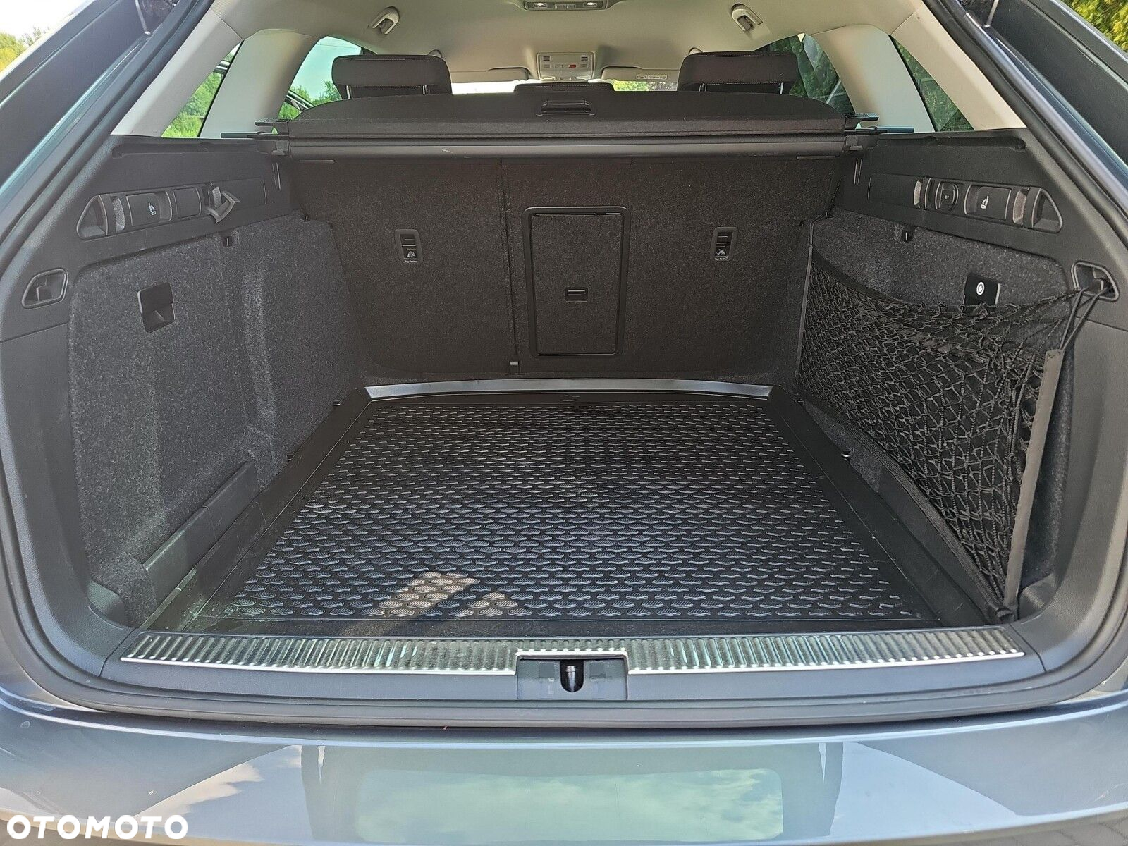 Skoda Superb 2.0 TDI SCR Style DSG - 30