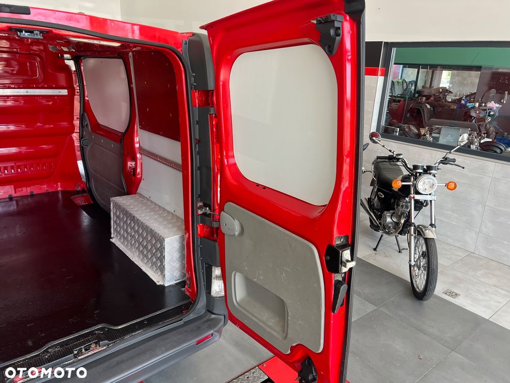 Renault Trafic - 22