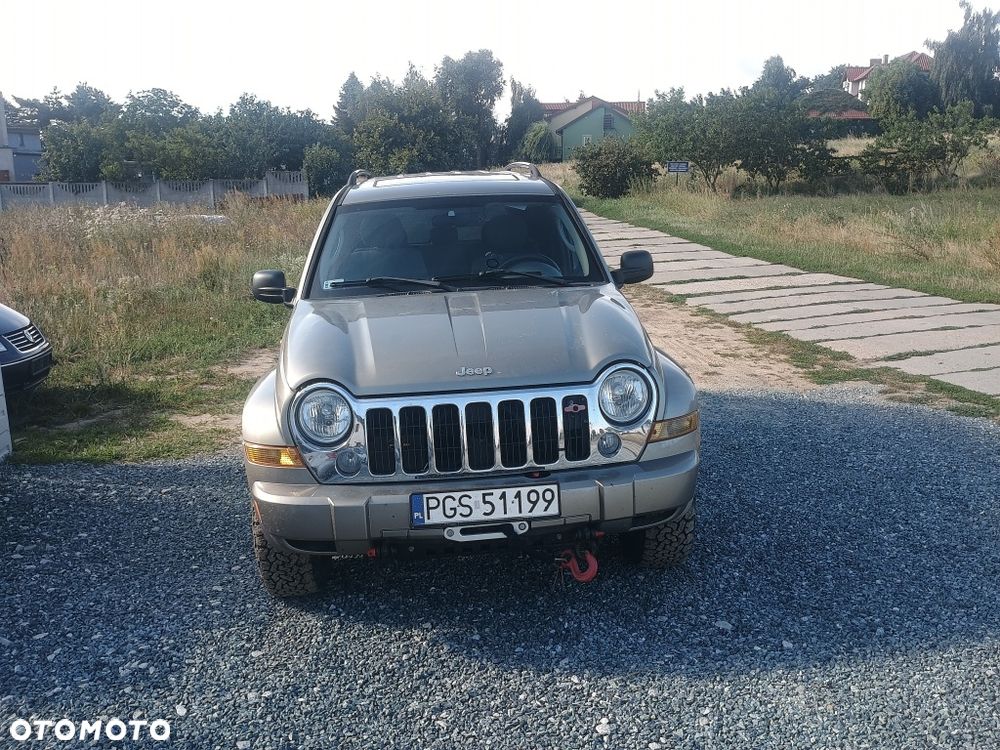 Jeep Cherokee - 3