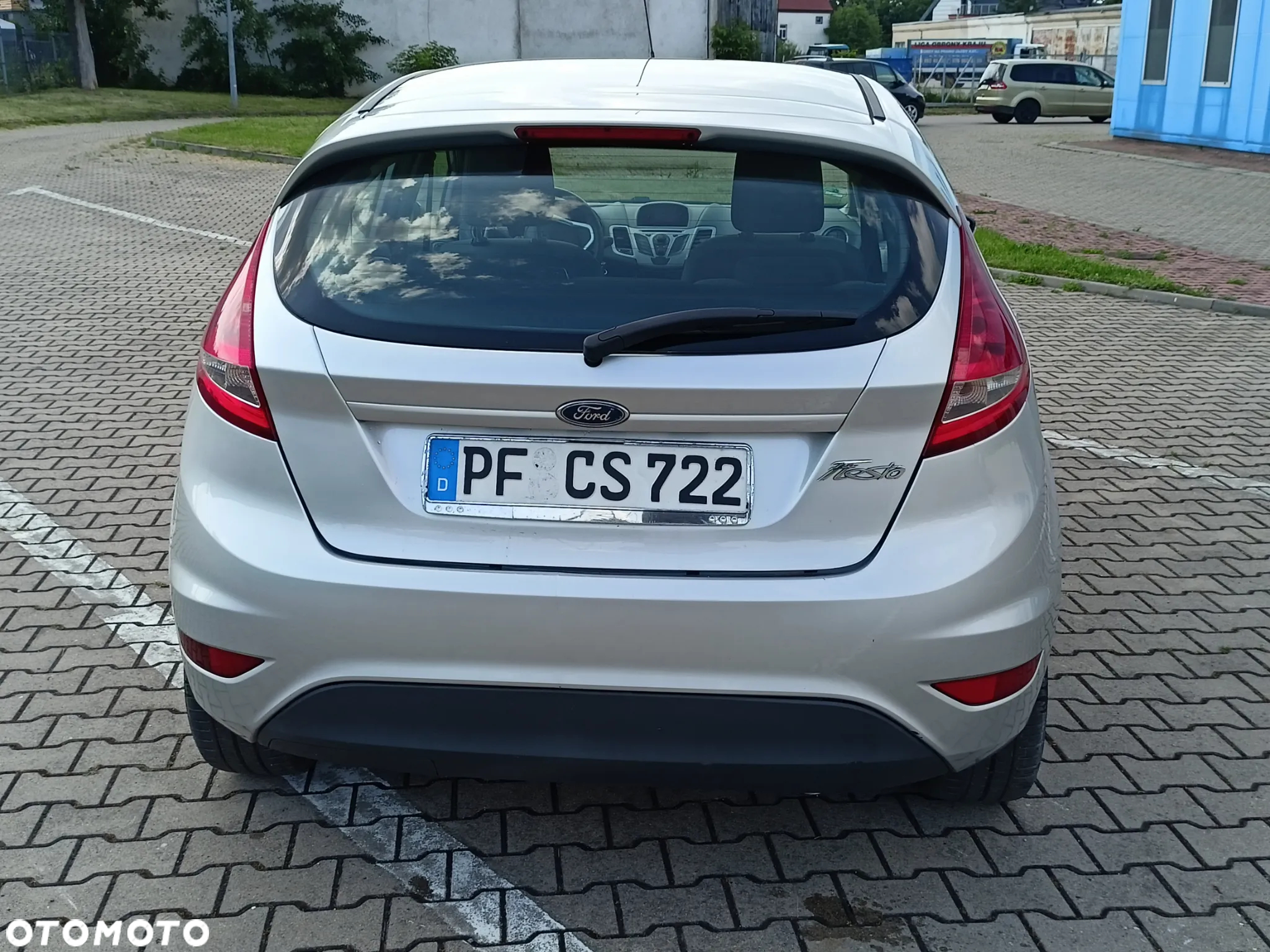 Ford Fiesta 1.25 Ghia - 10