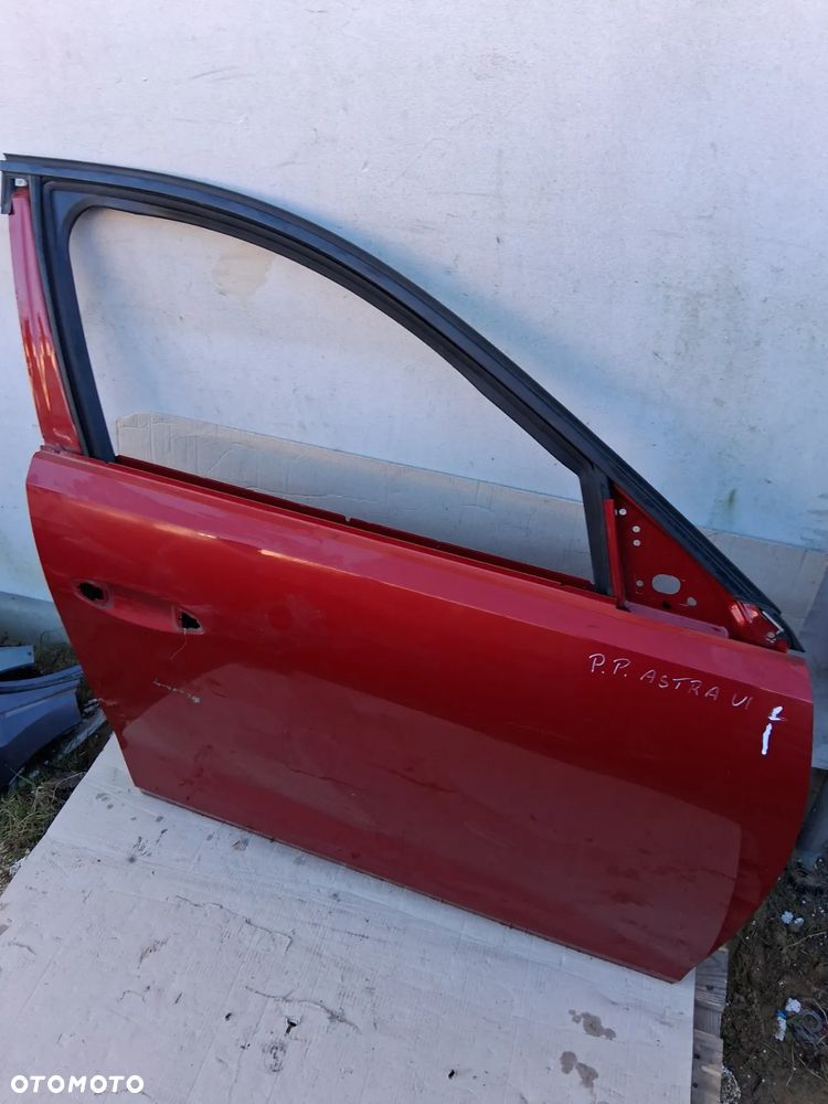 drzwi prawe przednie OPEL ASTRA VI L - 2