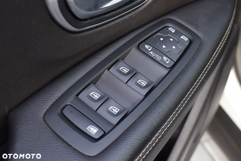Renault Grand Scenic - 30