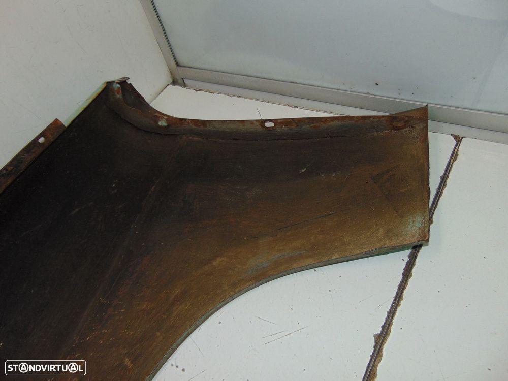 Peugeot 404 guarda lamas - 6