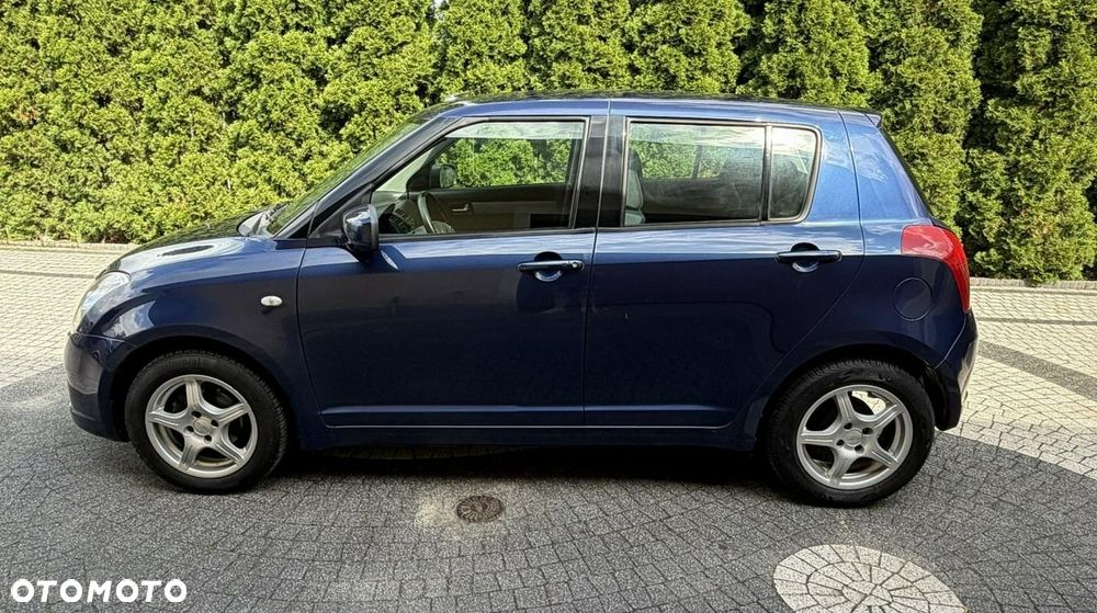 Suzuki Swift - 3