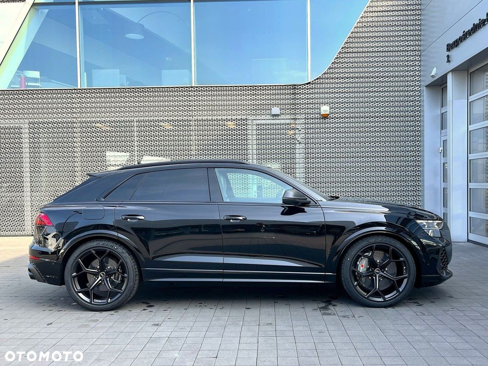 Audi RS Q8 - 1