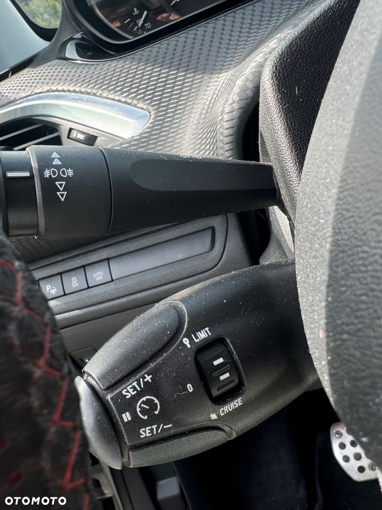 Peugeot 208 PureTech 110 Stop & Start Allure - 25