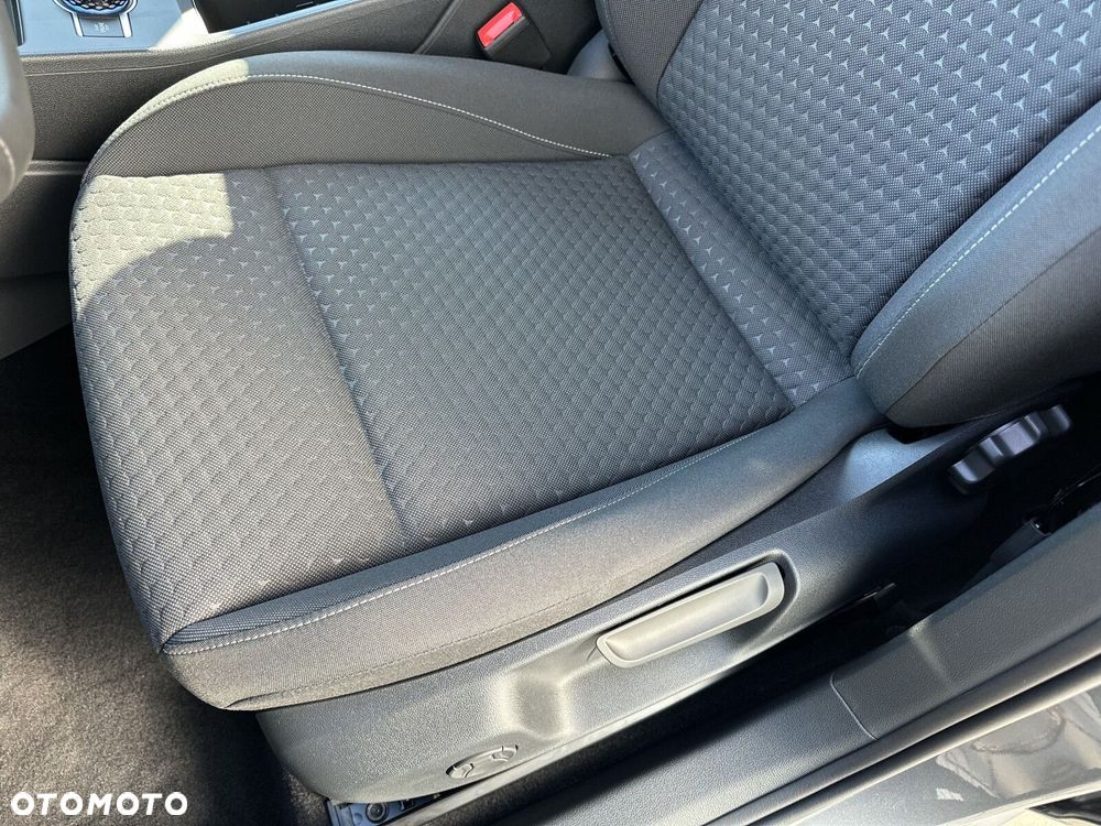 Volkswagen T-Roc - 12