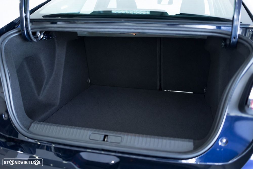 Citroën C4 X 1.2 Hybrid Max e-DSC6 - 11