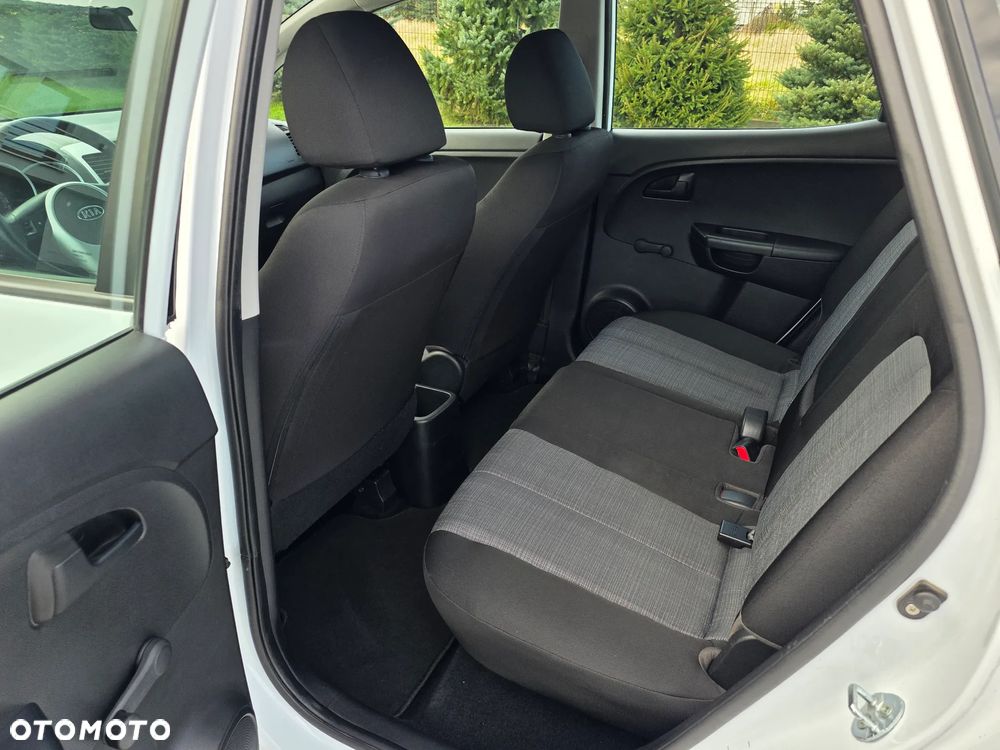 Kia Venga 1.4 CVVT ISG Spirit - 15