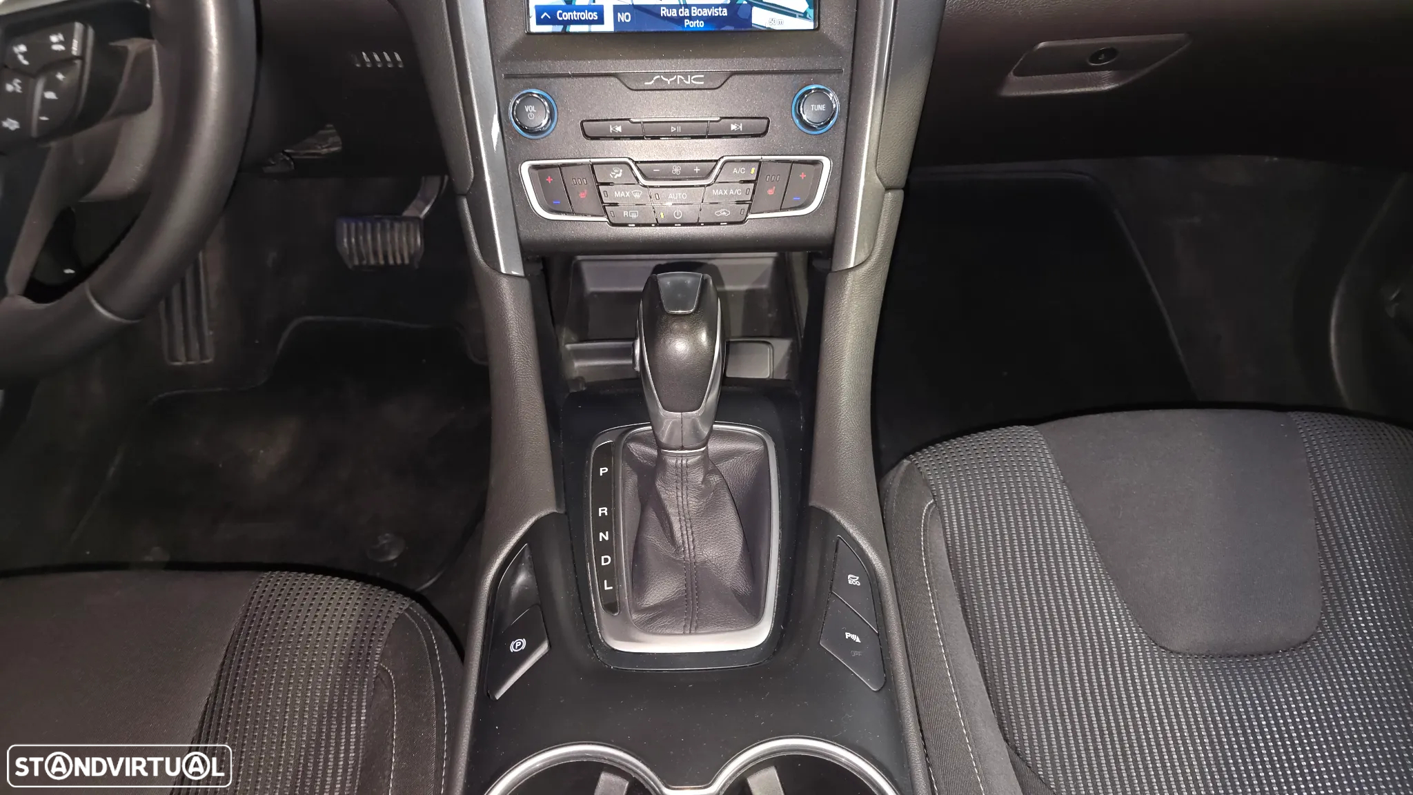 Ford Mondeo SW 2.0 HEV Titanium - 33