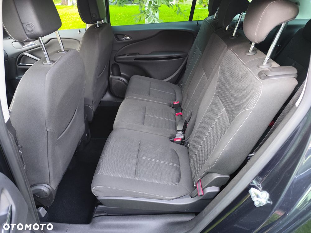 Opel Zafira - 15