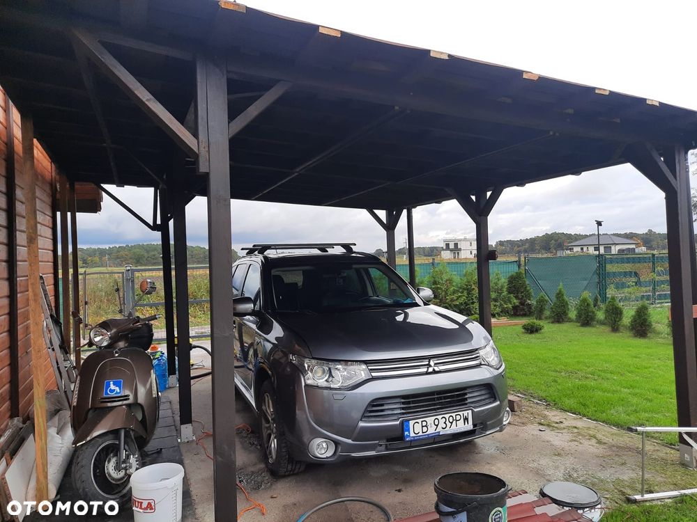 Mitsubishi Outlander - 6