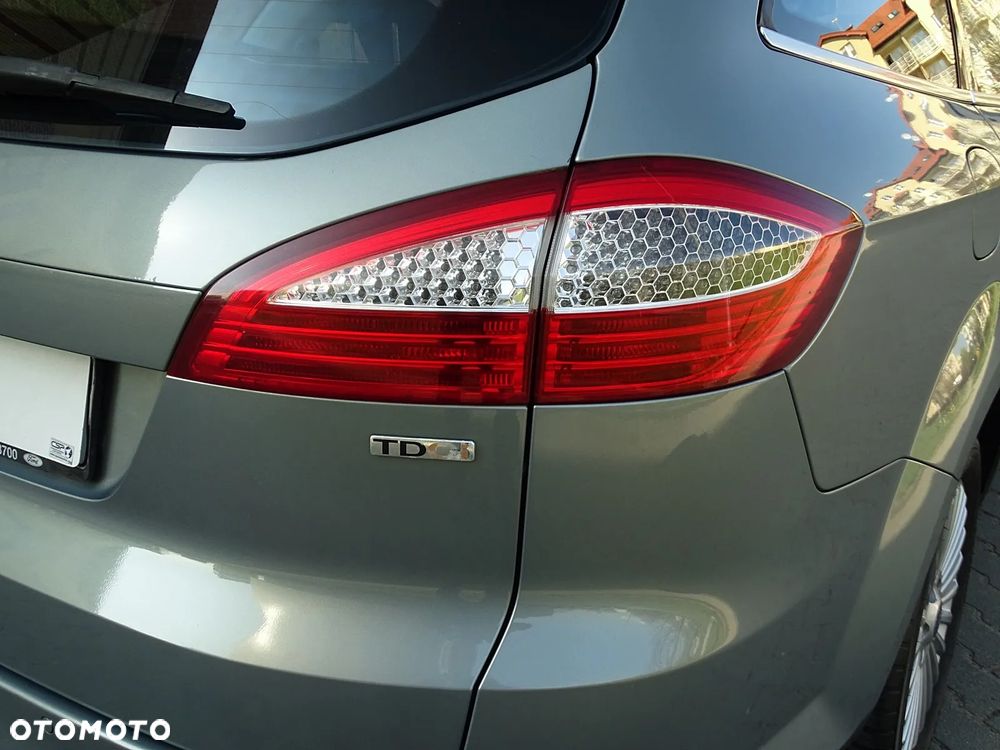 Ford Mondeo 2.0 TDCi Ghia X - 25