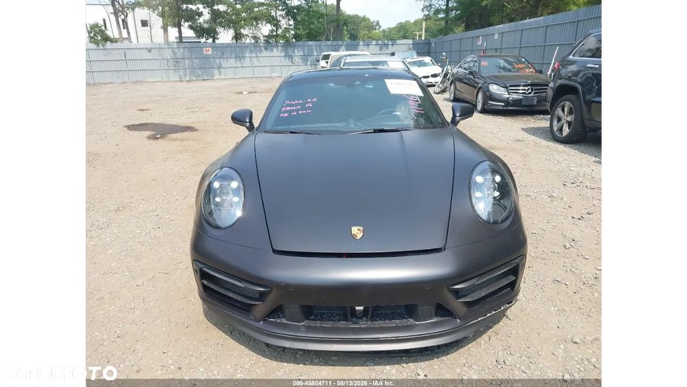 Porsche 911 Carrera 4 GTS PDK - 3