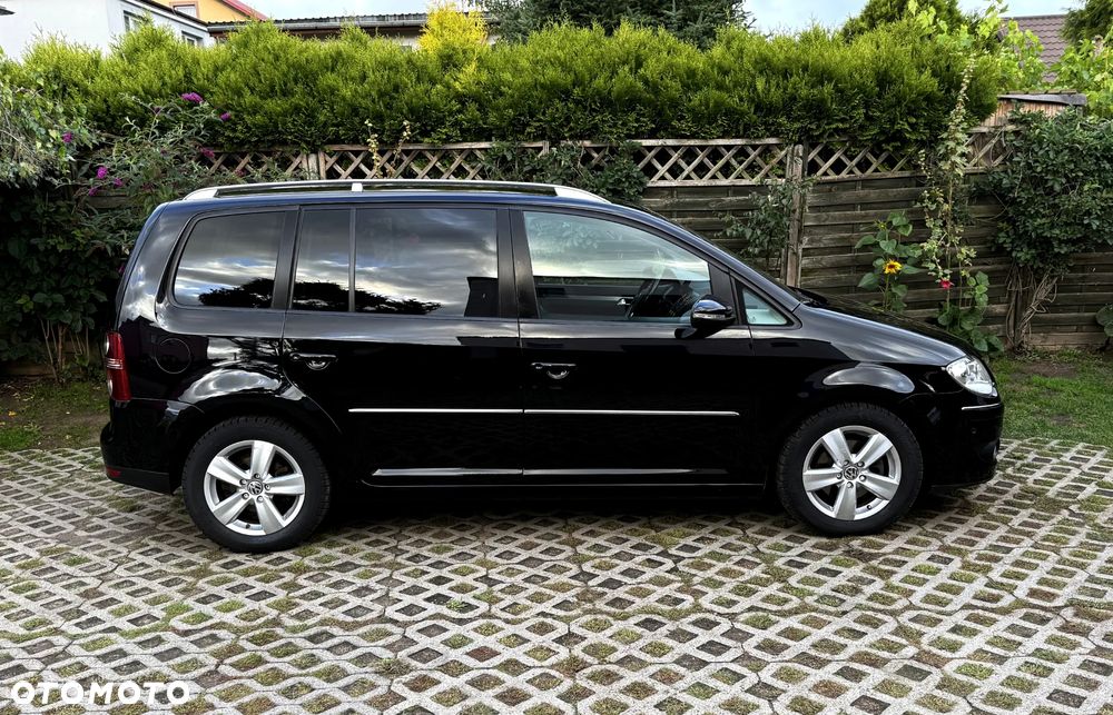 Volkswagen Touran 2.0 TDI DPF Highline Perfectline - 4