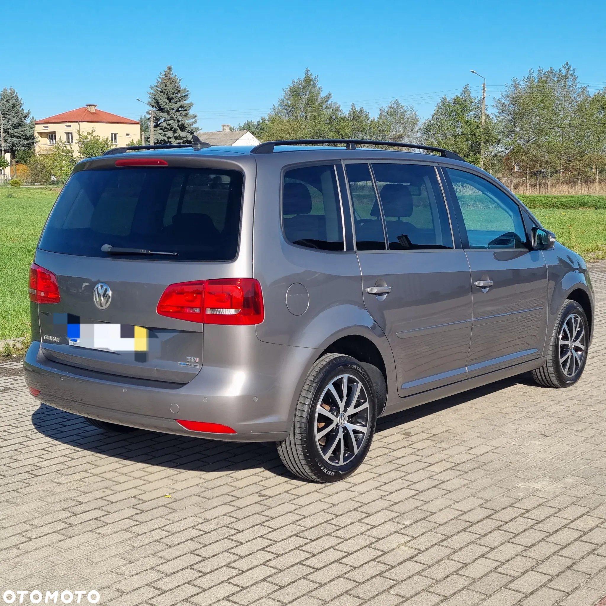 Volkswagen Touran 1.6 TDI DPF BlueMot Trendline - 4