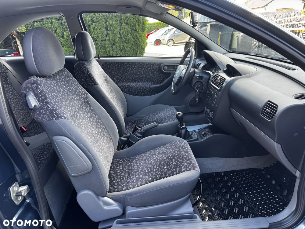 Opel Corsa 1.2 16V Comfort - 33