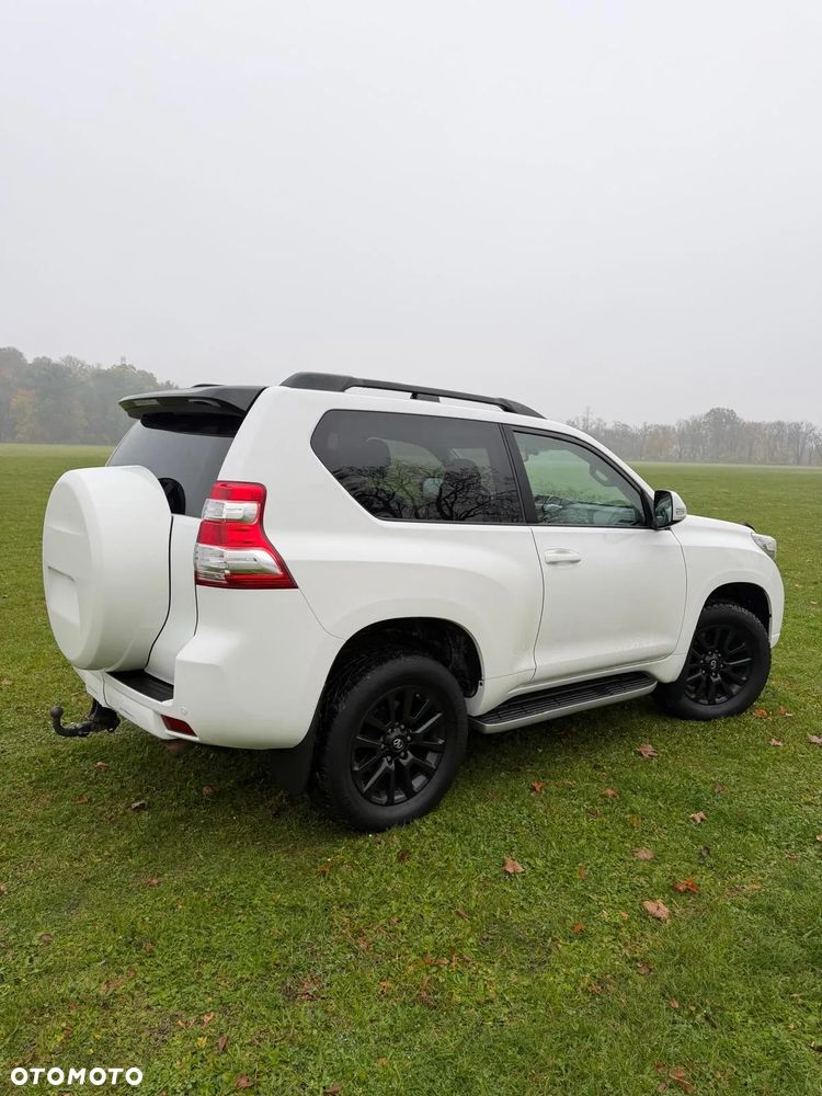 Toyota Land Cruiser - 4